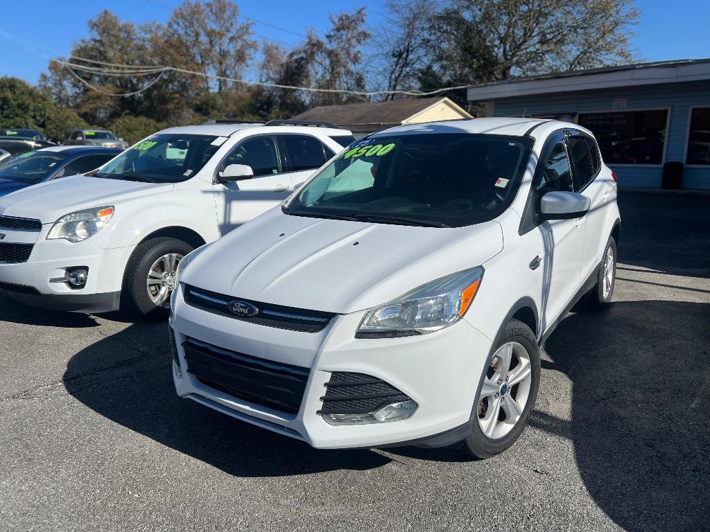 2015 Ford Escape SE's photo