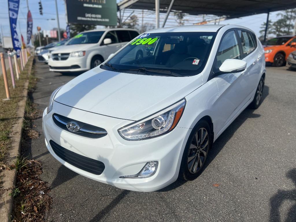 2015 Hyundai Accent Sport's photo