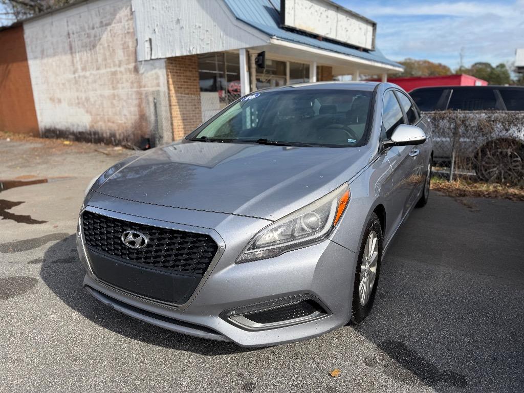 2016 Hyundai Sonata Hybrid Base's photo