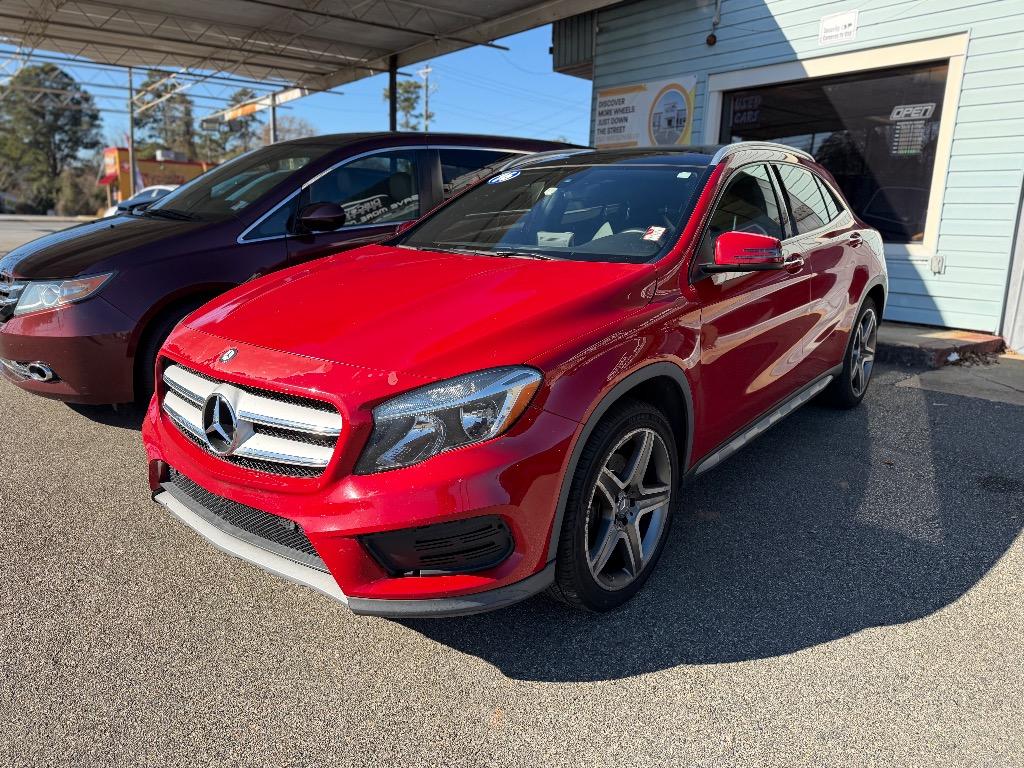 2016 Mercedes-Benz GLA-Class GLA250's photo