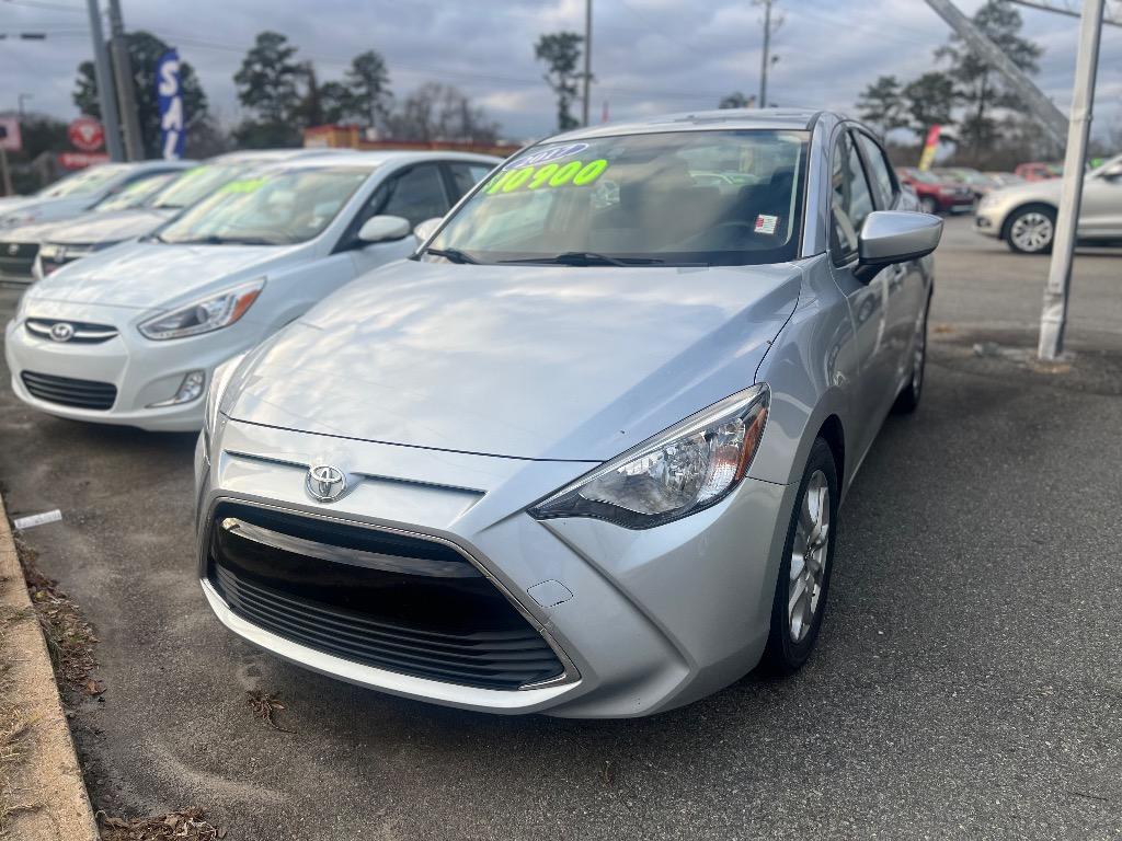 2017 Toyota Yaris iA Base's photo