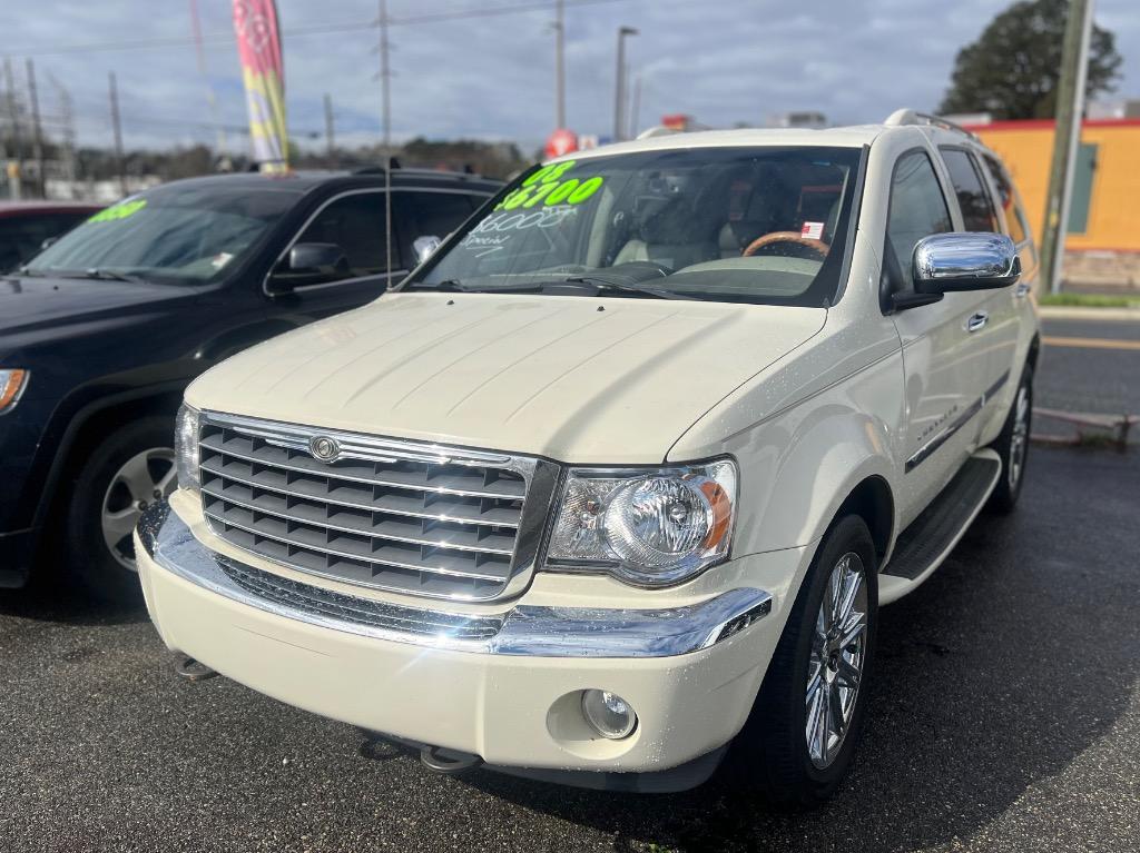 2008 Chrysler Aspen Limited 4x4's photo