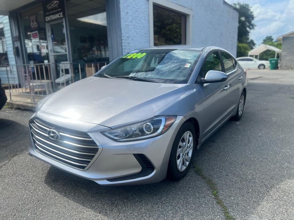2017 Hyundai Elantra 2.0 SE A/T's photo