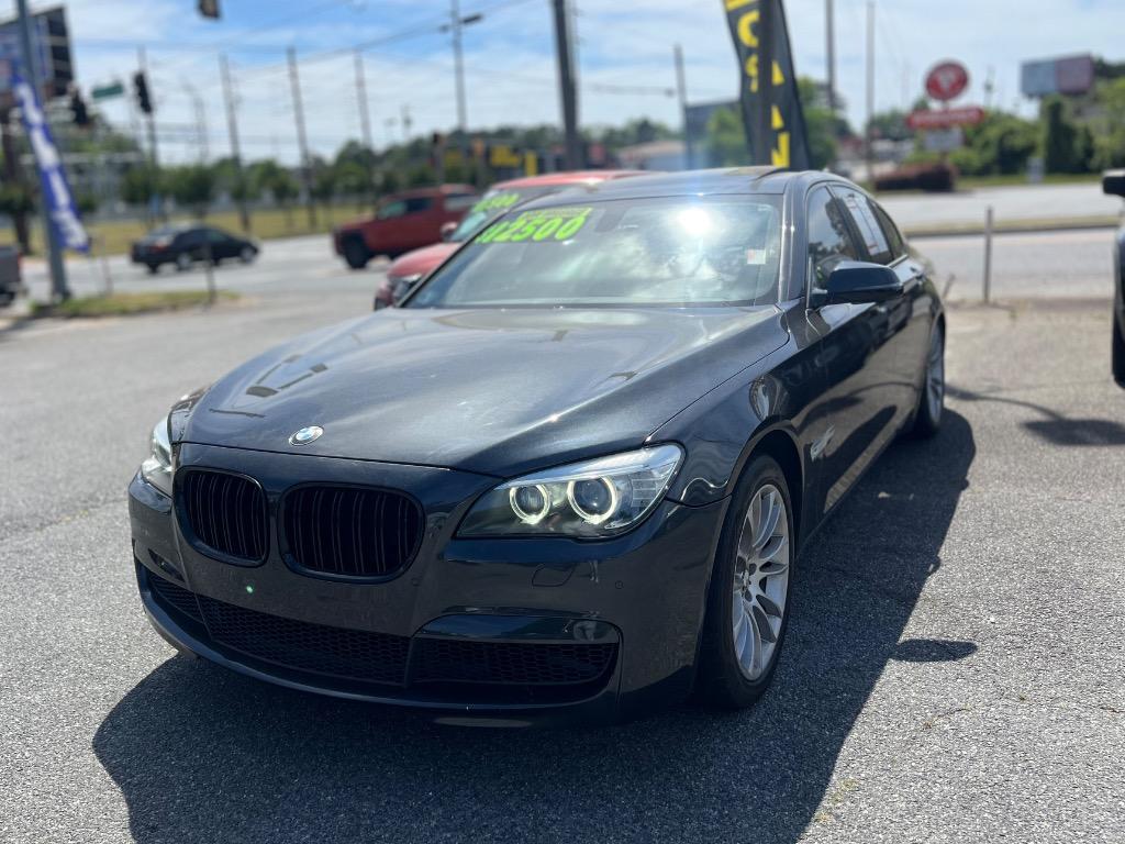2014 BMW 7 Series 750i's photo