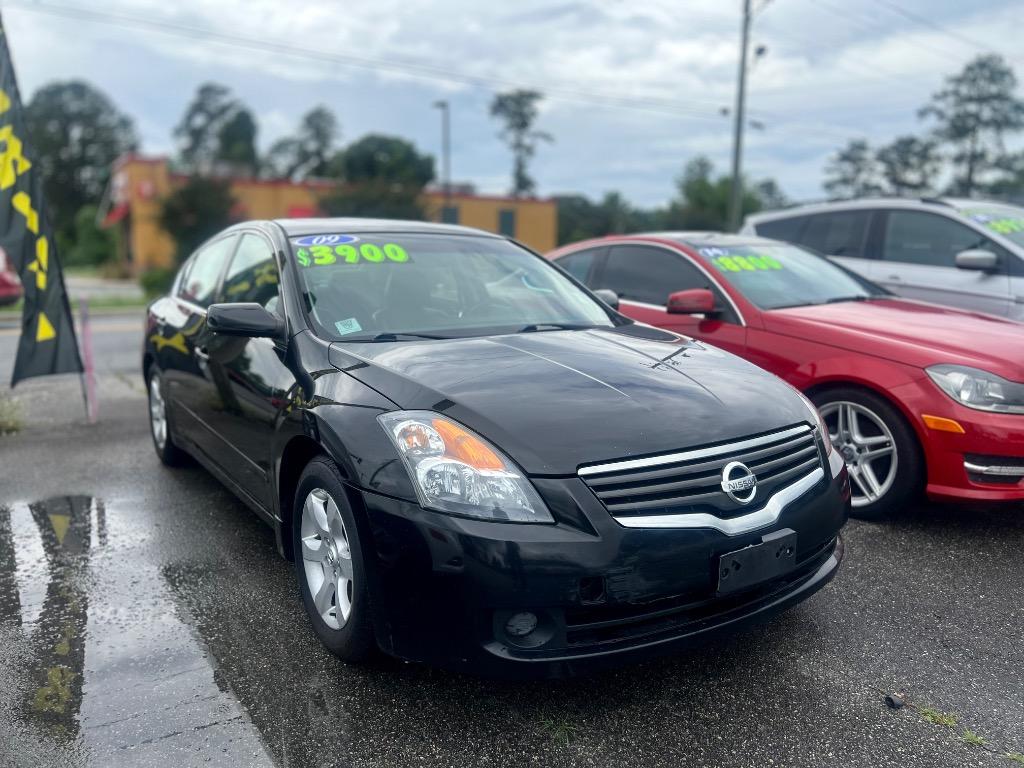 2009 Nissan Altima's photo