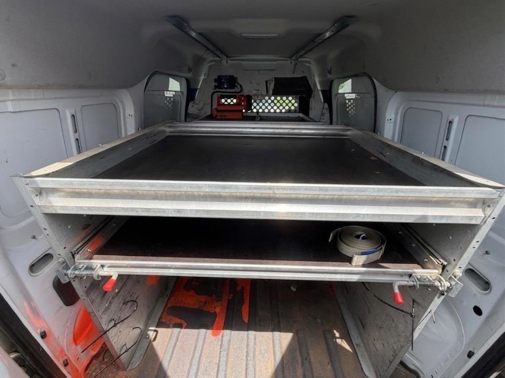2011 Ford Transit Connect XL - Photo 8